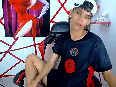 chris_evans77 live XXX chat