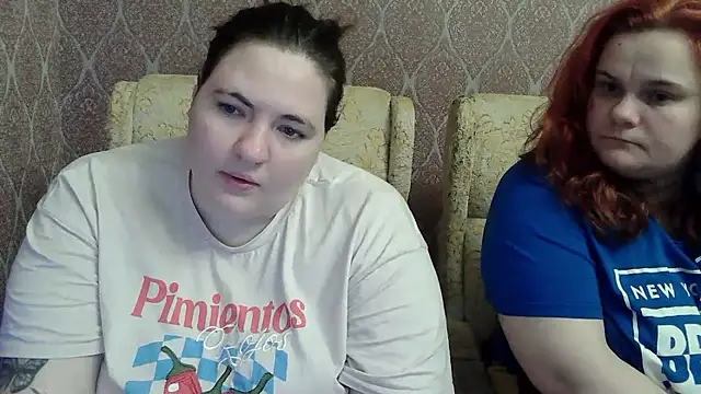 Show modela AmirahLaveyQx na web-kameri