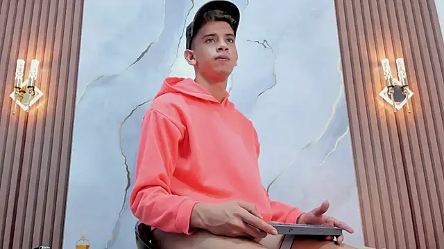 Ethanhot_os Live XXX-Chat