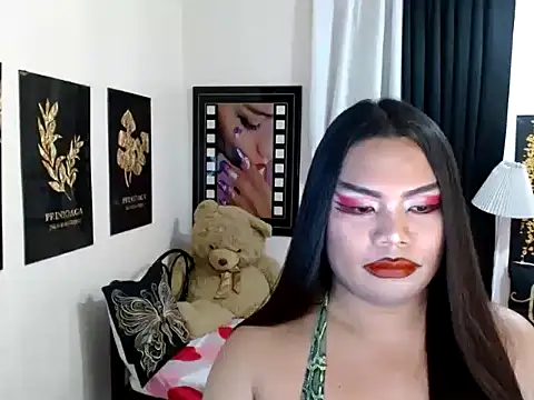 TSbrianaHugeCockn Webbikameraesitys