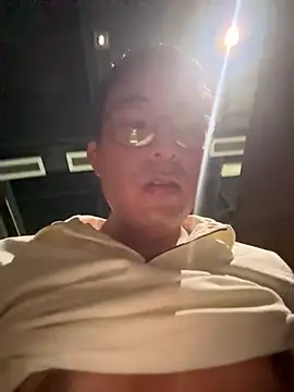 andrewmhilton_のライブXXXチャット