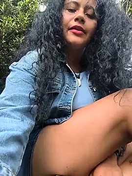 Yaya_watson Live XXX Chat