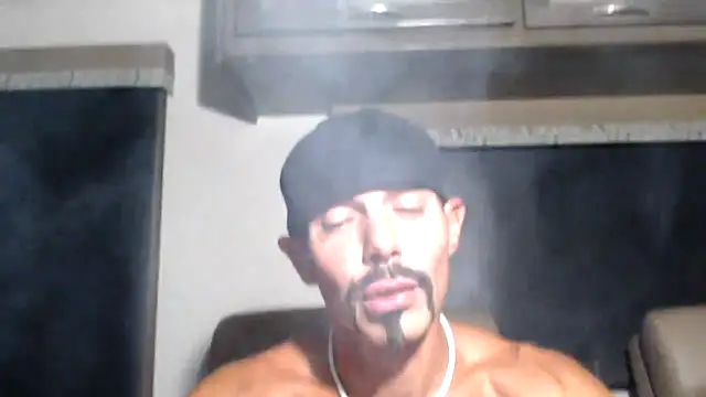 ThickD2C webkamerás műsora