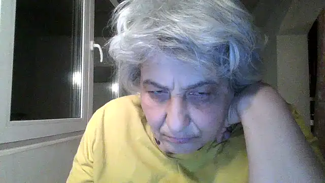 ExquisiteMature's Live XXX Chat