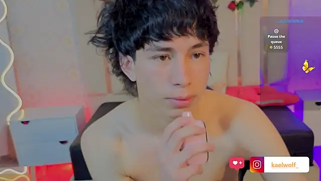 kaelwolf_tay's Webcam Show