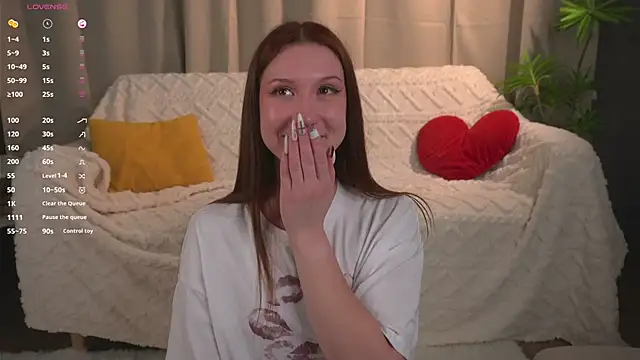 hotblush Adlı Modelin Canlı XXX Sohbeti