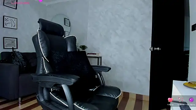 แชท XXX สดของ deyy_madissonn