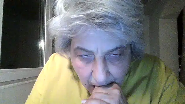 ExquisiteMature Adlı Modelin Canlı XXX Sohbeti