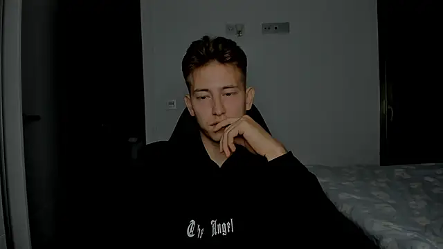 find0m_master Chat XXX live