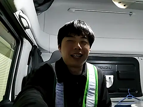 whitebriefboy 라이브 XXX 채팅