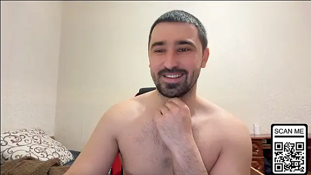 Chat XXX en directo de Hard_to_Obey