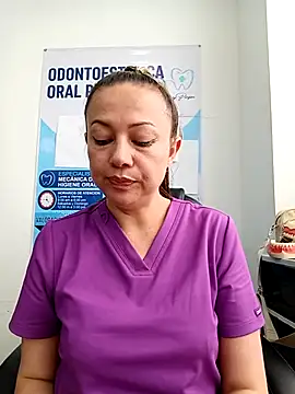 Pokazy przed kamerką – _Dentist-Madisson_04