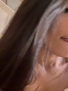 AlessiaVallmont Chat XXX in diretta