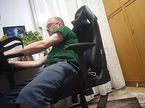 FagGuy39 在線直播表演