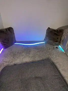 AuroraAllure_27's Live XXX Chat