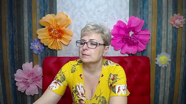 Pokazy przed kamerką – EmiliaGree