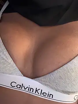 KiaraAmara's Live XXX Chat