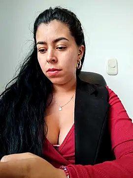 Luianna Chat XXX live