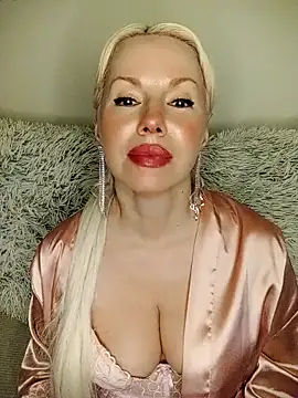 Show modela Mazlik27 na web-kameri