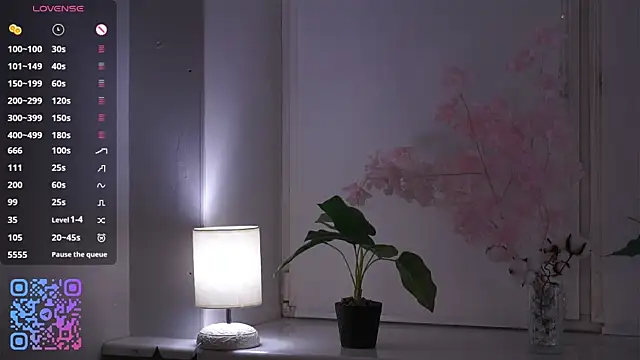 Chat +18 de HannaHayles ao vivo