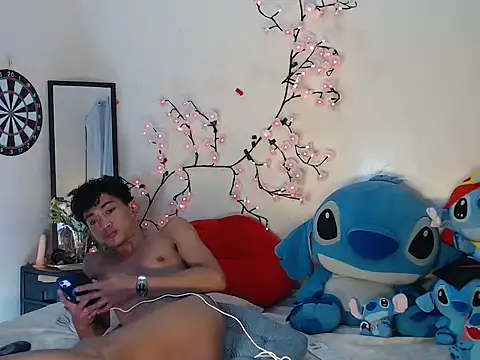 good_boy_in_bed Pertunjukan Webcam