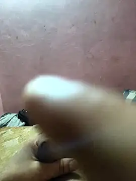 Vickyrajput009 Adlı Modelin Canlı XXX Sohbeti