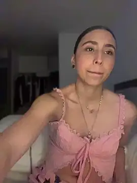 Ameellie: онлайн-секс-чат