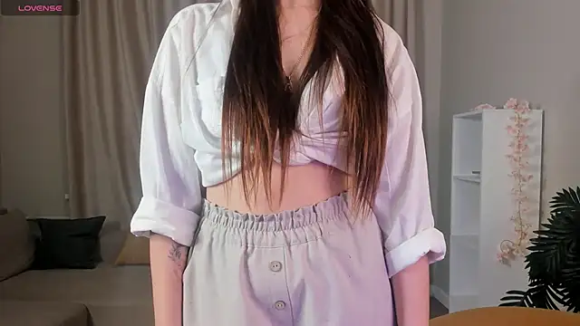 LareeGuzzo – Live XXX-chat