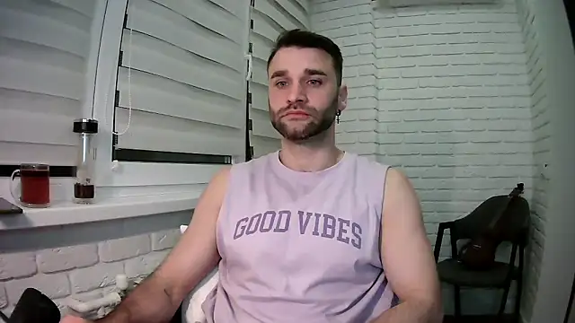 XXX chat uživo modela DaddySlava