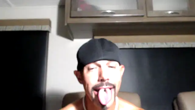 ThickD2C's Webcam Show