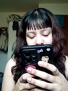 Pokazy przed kamerką – ludd_oo