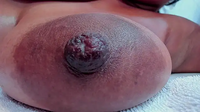 zara_lopez élő XXX-chatje