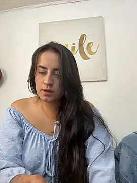 Antonella_Julieta webcam show