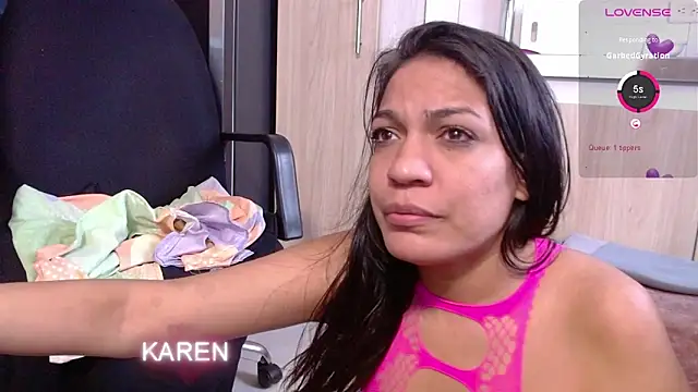 Pokazy przed kamerką – Karen_sex92