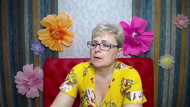 EmiliaGree – Live XXX-chat