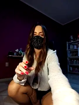 Онлайн чат XXX Akemi_rossi