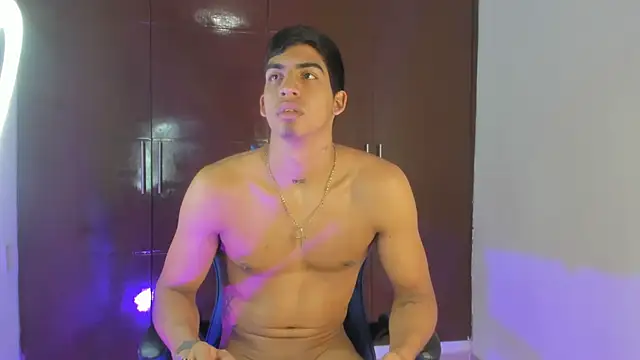 Milo_LatinBoy: вебкам-шоу