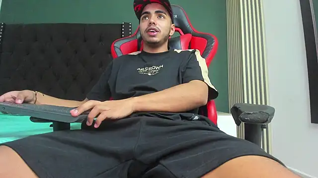 ares_pain webcam show