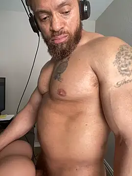 แชท XXX สดของ Fathero1time