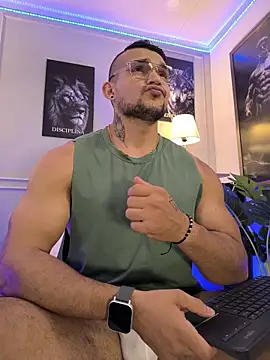 Marco_Vega Adlı Modelin Canlı XXX Sohbeti