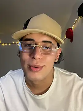 Maximuz1920 Live XXX-chat