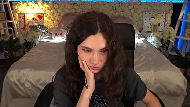 BabyFlowerrのライブXXXチャット