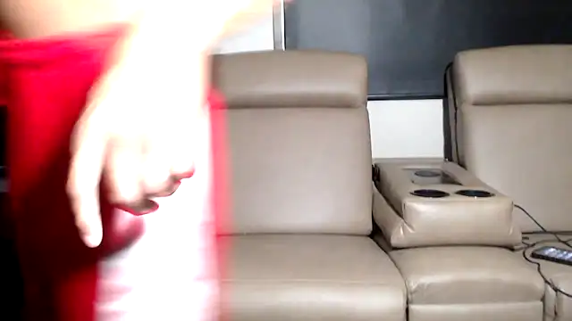 ThickD2C webkamerás műsora