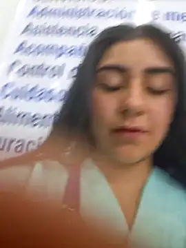 Chat XXX ao vivo de CAROLINE__07