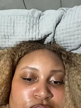 zahiraax webcam show