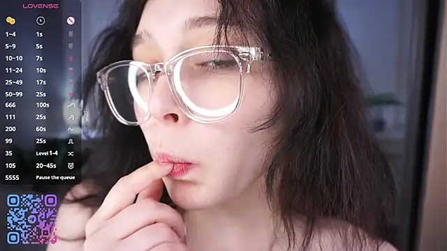 HannaHayles 现场XXX聊天