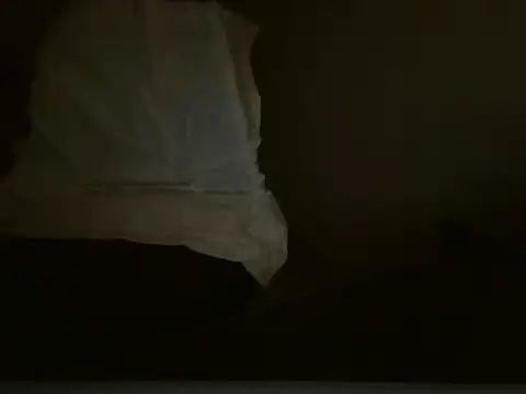 MakeMeCumAhhのライブXXXチャット