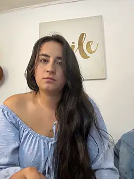 Antonella_Julieta webcam show