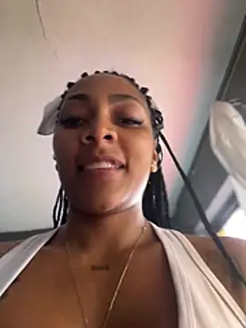 Chatroom XXX en direct de AngelineHeet