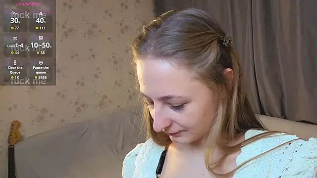 Lainaevadita élő XXX-chatje